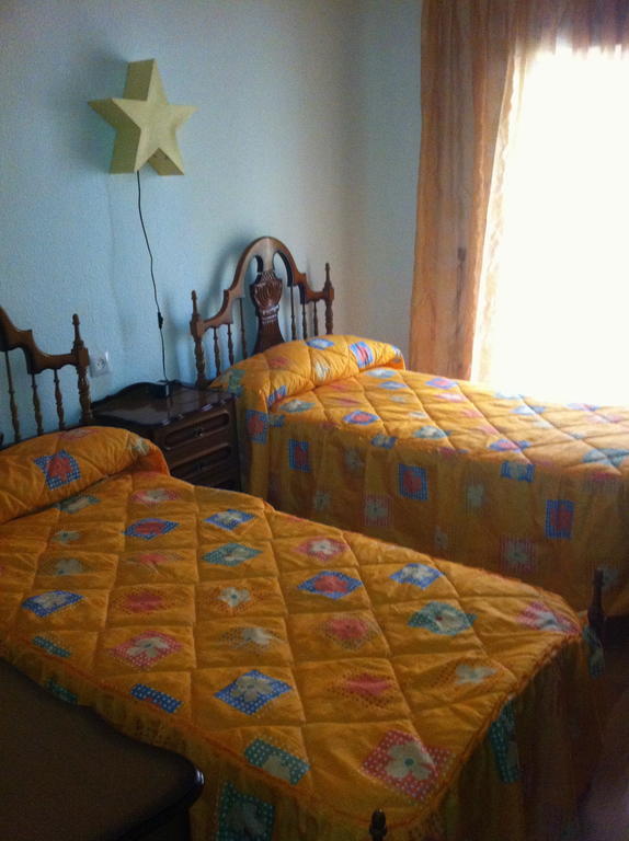 Pension Ruiz Linares  Room photo